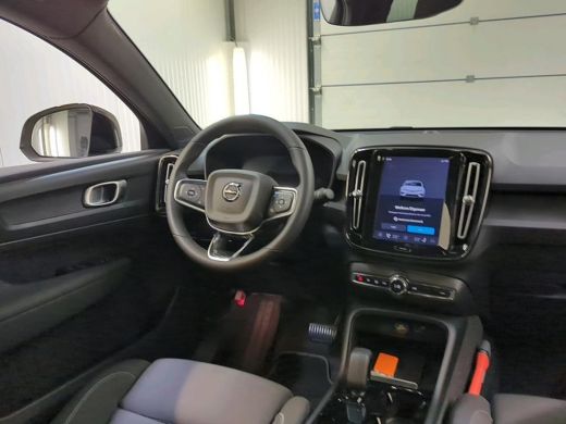 Volvo  C40 Recharge Plus 69 kWh | Pano | Achteruitrijcamera | Apple Carplay/Android Auto | Clima | Achteruit... ActivLease financial lease