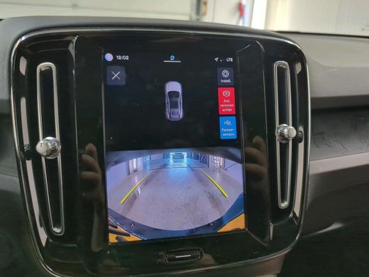 Volvo  C40 Recharge Plus 69 kWh | Pano | Achteruitrijcamera | Apple Carplay/Android Auto | Clima | Achteruit... ActivLease financial lease