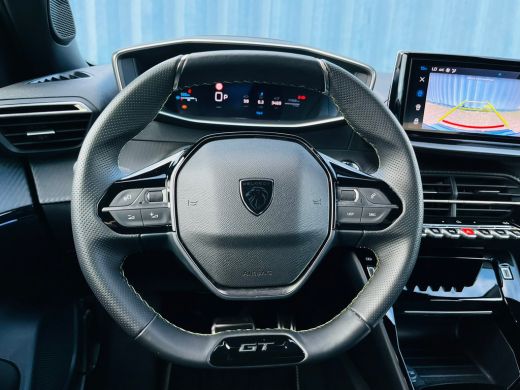 Peugeot 2008 1.2 Hybrid 145 GT Adaptieve Cruise | Camera 360! | 18'' Lichemtaal | Leder/Stof | Carplay | LUXE ... ActivLease financial lease