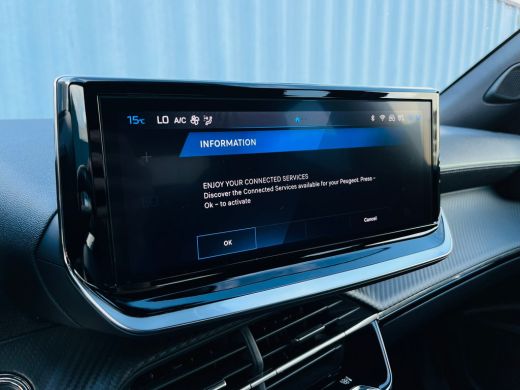 Peugeot 2008 1.2 Hybrid 145 GT Adaptieve Cruise | Camera 360! | 18'' Lichemtaal | Leder/Stof | Carplay | LUXE ... ActivLease financial lease