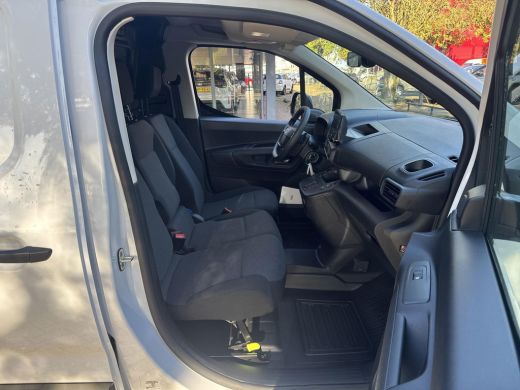 Toyota ProAce Navigator 50 kWh | 06-10141018 Voor meer informatie ActivLease financial lease