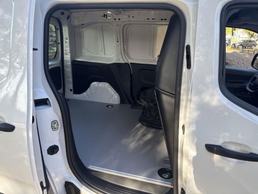 Toyota ProAce Navigator 50 kWh | 06-10141018 Voor meer informatie ActivLease financial lease
