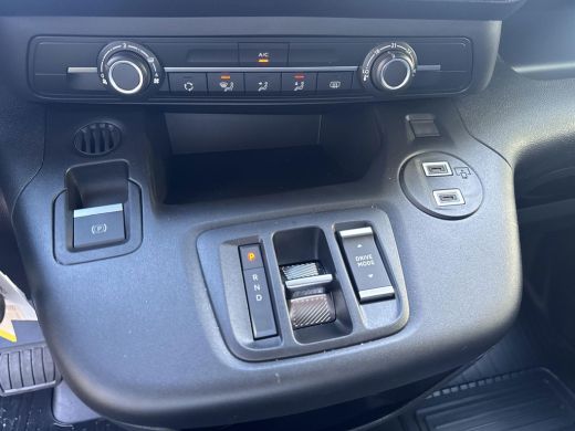Toyota ProAce Navigator 50 kWh | 06-10141018 Voor meer informatie ActivLease financial lease
