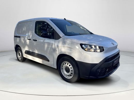 Toyota ProAce Navigator 50 kWh | 06-10141018 Voor meer informatie ActivLease financial lease