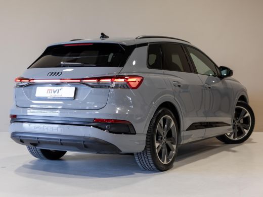 Audi Q4 e-tron 40 Launch edition S Competition 77 kWh SOH 94% / 204pk / Panorama dak / Warmtepomp / Sonos / Adap... ActivLease financial lease