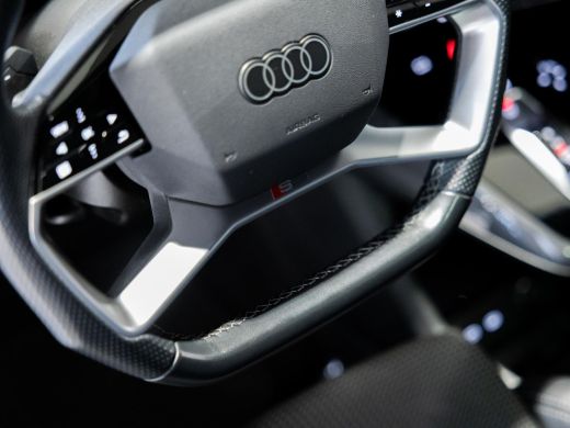 Audi Q4 e-tron 40 Launch edition S Competition 77 kWh SOH 94% / 204pk / Panorama dak / Warmtepomp / Sonos / Adap... ActivLease financial lease