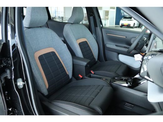 Citroën C3 Aircross 1.2 Hybrid 145pk Plus | 8 Jaar Garantie | Camera | Carplay | Climate | LED | Cruise Control ActivLease financial lease