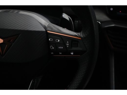 CUPRA Formentor 1.4 e-Hybrid Business l Elekt. Stoel incl Memory l Panoramadak l 19" l Navigatie l Half Leder l S... ActivLease financial lease