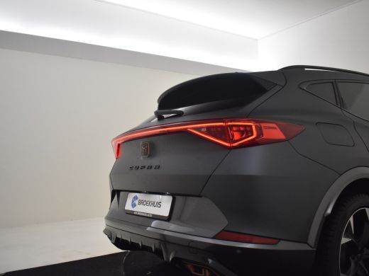 CUPRA Formentor 1.4 e-Hybrid Business l Elekt. Stoel incl Memory l Panoramadak l 19" l Navigatie l Half Leder l S... ActivLease financial lease