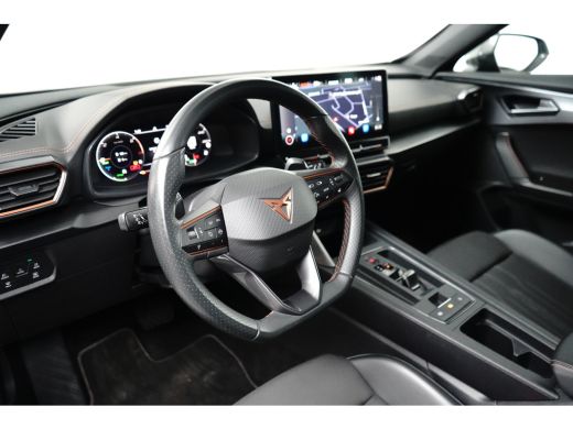 CUPRA Formentor 1.4 e-Hybrid Business l Elekt. Stoel incl Memory l Panoramadak l 19" l Navigatie l Half Leder l S... ActivLease financial lease
