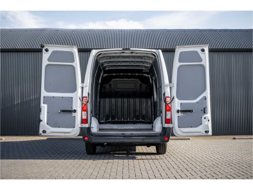 Opel Movano 2.3 CDTI FWD L2H2 | 3-Zits | Cruise | Airco ActivLease financial lease