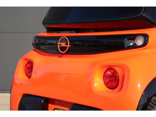 Opel Rocks-e Rocks-E GS | Special orange edition | Nieuw | Black Pack | Panoramadak | Bluetooth | Lichtmetaal | ActivLease financial lease
