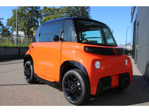 Opel Rocks-e Rocks-E GS | Special orange edition | Nieuw | Black Pack | Panoramadak | Bluetooth | Lichtmetaal | ActivLease financial lease