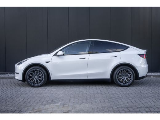 Tesla Model Y RWD 58 kWh | Panoramadak | BTW auto ActivLease financial lease