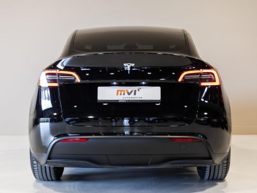 Tesla Model Y RWD 58 kWh SOH 91% / 299pk / Trekhaak / ActivLease financial lease