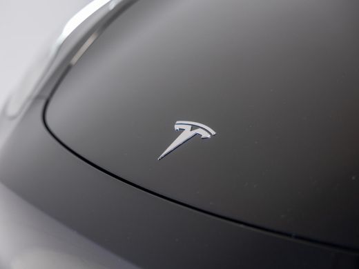 Tesla Model Y RWD 58 kWh SOH 91% / 299pk / Trekhaak / ActivLease financial lease
