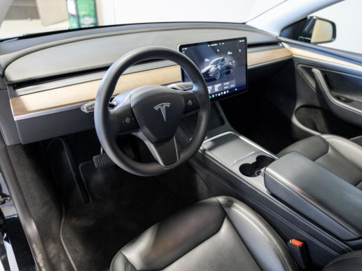 Tesla Model Y RWD 58 kWh SOH 91% / 299pk / Trekhaak / ActivLease financial lease