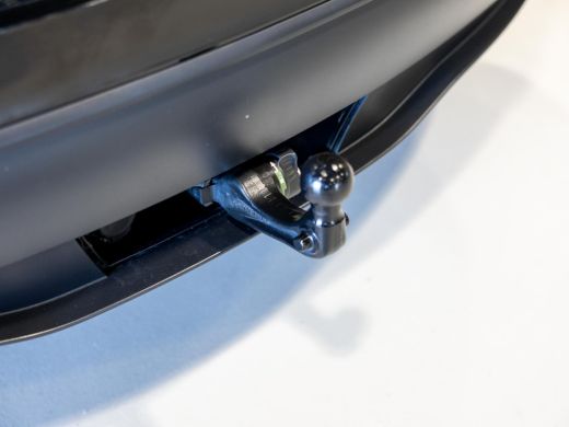 Tesla Model Y RWD 58 kWh SOH 91% / 299pk / Trekhaak / ActivLease financial lease