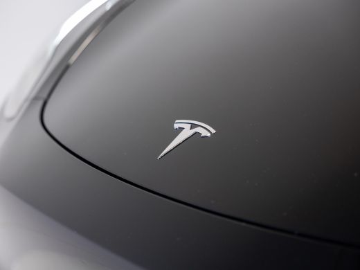 Tesla Model Y RWD 58 kWh SOH 93% / 299pk / Trekhaak / ActivLease financial lease