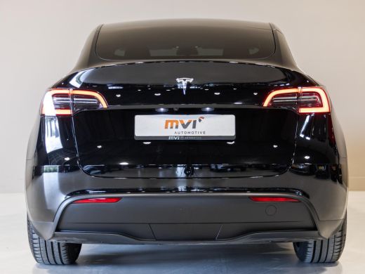 Tesla Model Y RWD 58 kWh SOH 93% / 299pk / Trekhaak / ActivLease financial lease