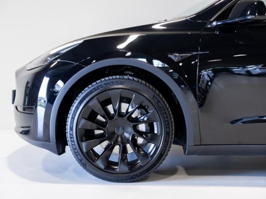 Tesla Model Y RWD 58 kWh SOH 93% / 299pk / Trekhaak / ActivLease financial lease