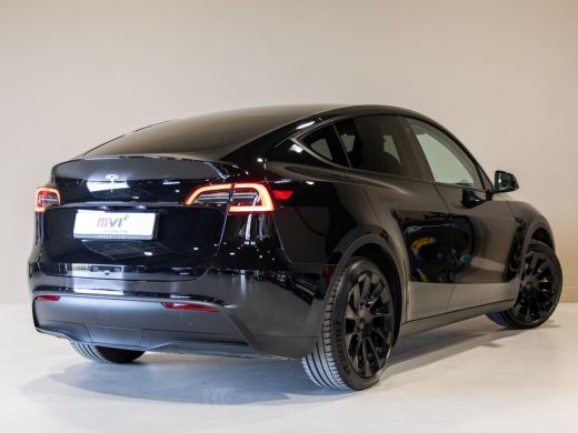Tesla Model Y RWD 58 kWh SOH 93% / 299pk / Trekhaak / ActivLease financial lease