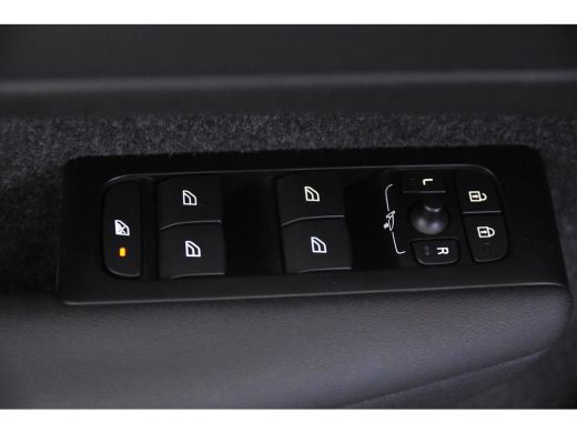 Volvo  XC40 1.5 T4 Plug-in hybrid Inscription *1ste Eigenaar*Navigatie*PDC* ActivLease financial lease