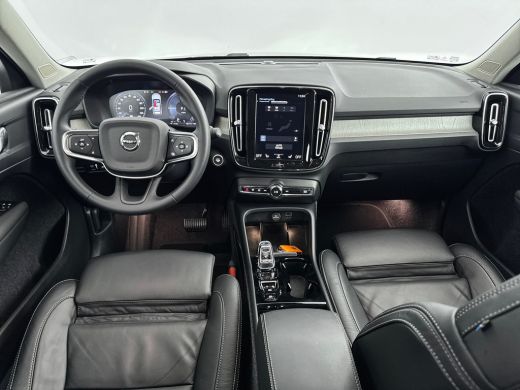 Volvo  XC40 T4 Recharge Inscription | 19" | Leder | Trekhaak | Stoel/Stuurverwarming | Adaptieve Cruise | BLI... ActivLease financial lease