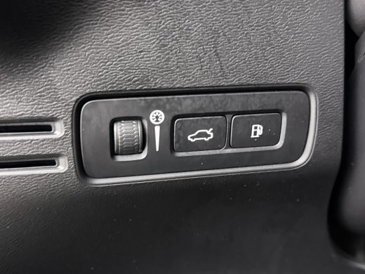 Volvo  XC40 T4 Recharge Inscription | 19" | Leder | Trekhaak | Stoel/Stuurverwarming | Adaptieve Cruise | BLI... ActivLease financial lease