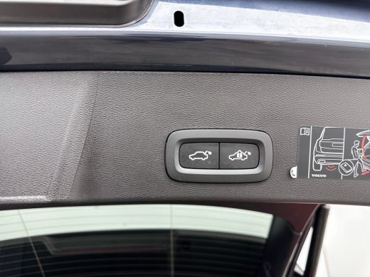 Volvo  XC40 T4 Recharge Inscription | 19" | Leder | Trekhaak | Stoel/Stuurverwarming | Adaptieve Cruise | BLI... ActivLease financial lease