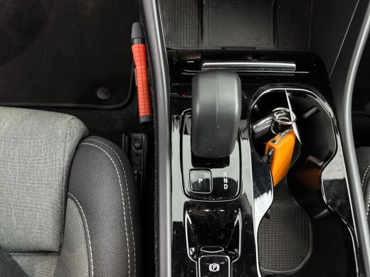 Volvo  XC40 T4 Recharge Plus Bright | 18" Allseason | Getint Glas | Elektr. verst. Stoelen | Harman Kardon | ... ActivLease financial lease