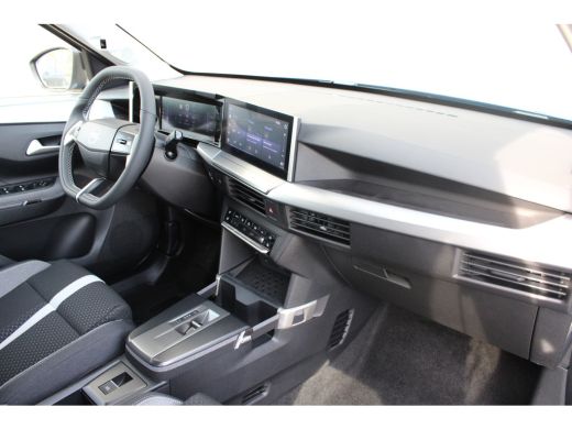 Opel Frontera GS - Electric 54 kWh | Fase 3 laden | Navigatie | Camera | Stoelverwarming | Apple carplay | Nieuw | ActivLease financial lease