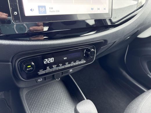 Toyota Aygo X Hybrid 115 play ActivLease financial lease