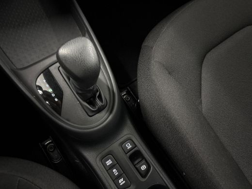 Toyota Aygo X Hybrid 115 play ActivLease financial lease