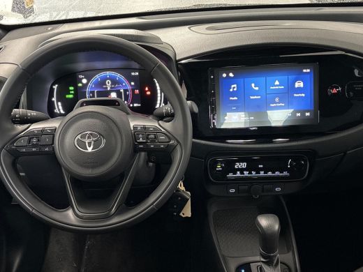Toyota Aygo X Hybrid 115 play ActivLease financial lease