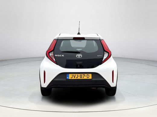 Toyota Aygo X Hybrid 115 play ActivLease financial lease