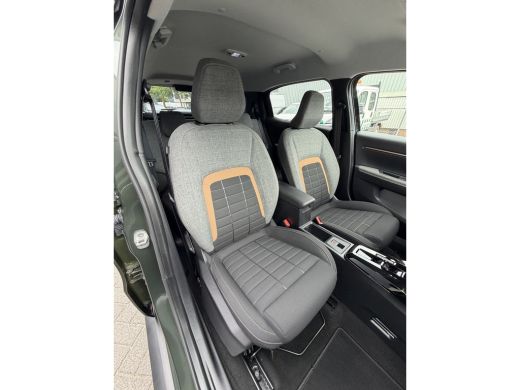 Citroën C3 Aircross 145pk Hybrid Plus (Camera - Navigatie via APP - Automatische Airco - LED - Apple Carplay - Two To... ActivLease financial lease