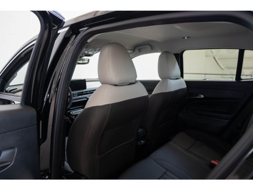 Fiat 600 1.2 Hybrid La Prima | Tot 8 Jaar Garantie | Camera | Elektrische Achterklep | Dolce-Vita Pack | K... ActivLease financial lease
