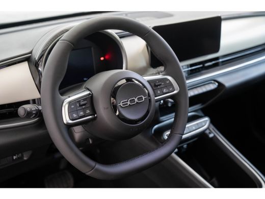 Fiat 600 1.2 Hybrid La Prima | Tot 8 Jaar Garantie | Camera | Elektrische Achterklep | Dolce-Vita Pack | K... ActivLease financial lease