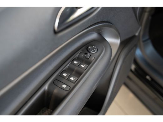 Jeep Avenger 1.2 e-Hybrid Black Edition | Tot 8 Jaar Garantie | Winter Pack | Navigatie | Camera | Elektrische... ActivLease financial lease
