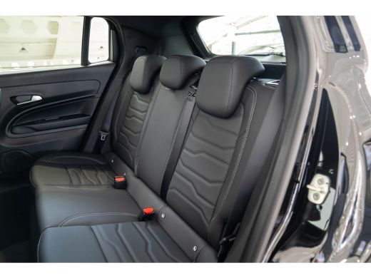 Jeep Avenger Black Edition 54 kWh | Tot 8 Jaar Garantie | Lederen bekleding | Schuif-Kanteldak | Camera | Stoe... ActivLease financial lease