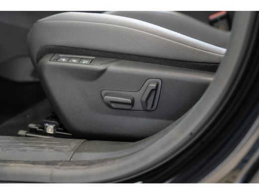 Jeep Avenger Black Edition 54 kWh | Tot 8 Jaar Garantie | Lederen bekleding | Schuif-Kanteldak | Camera | Stoe... ActivLease financial lease