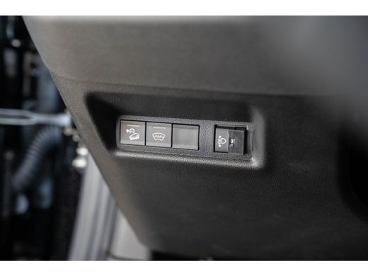 Jeep Avenger Black Edition 54 kWh | Tot 8 Jaar Garantie | Lederen bekleding | Schuif-Kanteldak | Camera | Stoe... ActivLease financial lease