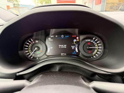 Jeep Renegade 4xe 240 Plug-in Hybrid Electric Trailhawk (Navigatie - LED - Keyless Entry - Parkeersensoren V+A ... ActivLease financial lease