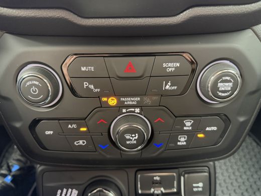 Jeep Renegade 4xe 240 Plug-in Hybrid Electric Trailhawk (Navigatie - LED - Keyless Entry - Parkeersensoren V+A ... ActivLease financial lease
