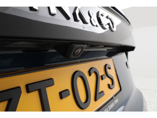 Lynk & Co 01 1.5 zwarte hemel! ActivLease financial lease