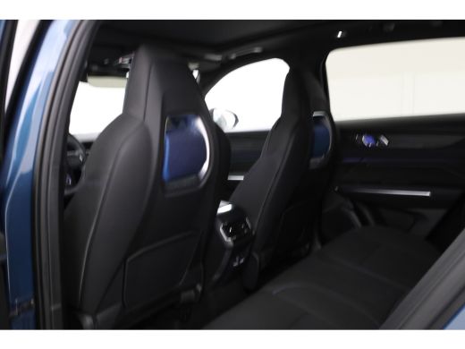 Lynk & Co 01 1.5 zwarte hemel! ActivLease financial lease