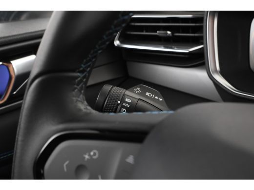 Lynk & Co 01 1.5 zwarte hemel! ActivLease financial lease