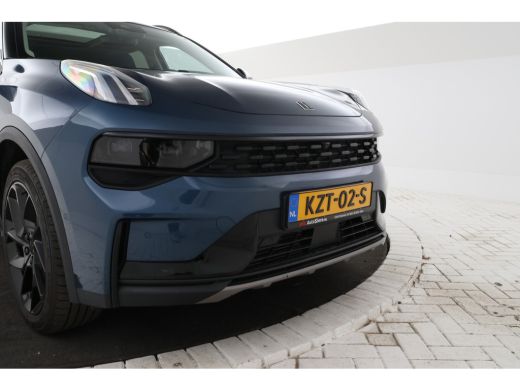 Lynk & Co 01 1.5 zwarte hemel! ActivLease financial lease