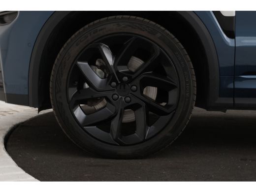 Lynk & Co 01 1.5 zwarte hemel! ActivLease financial lease